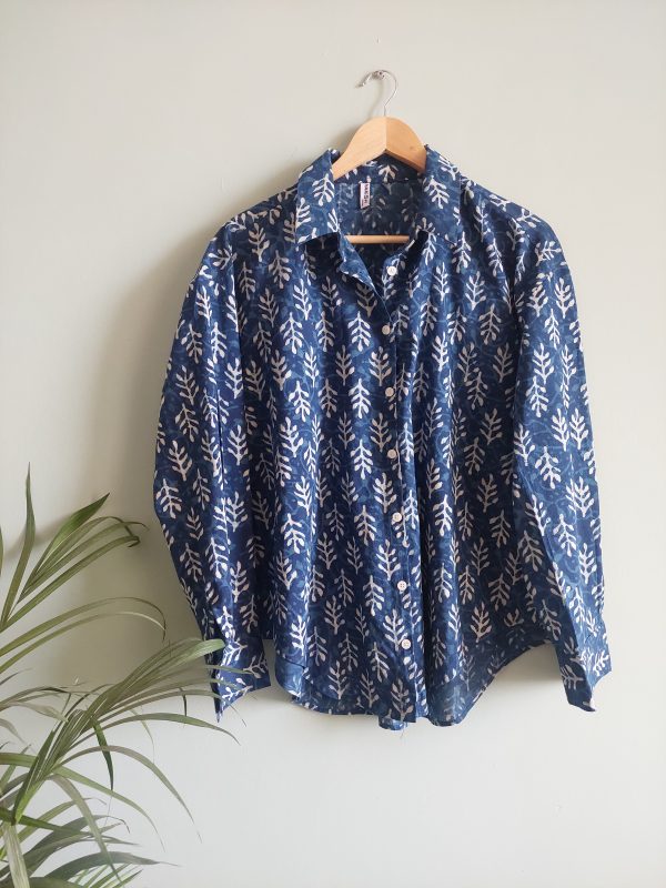 Indigo colored shirt with off white print