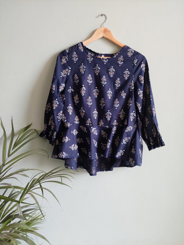 Dark blue trendy top - Image 3